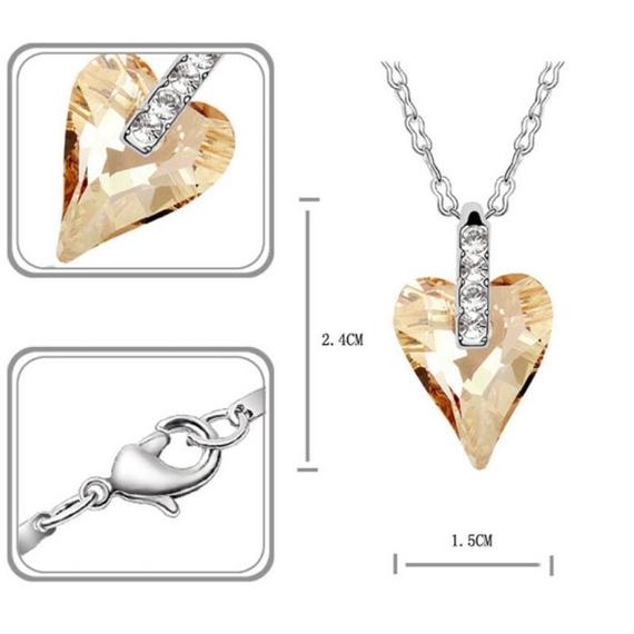Borostyán Swarovski® kristályos szíves ékszerszett