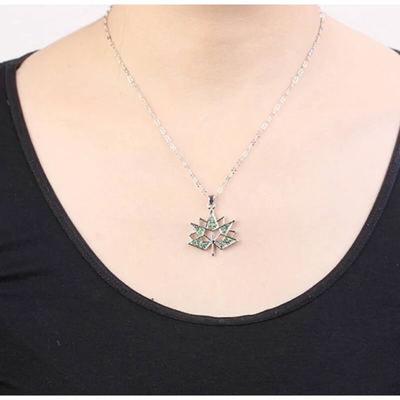 Lila Swarovski® kristályos levél alakú medál
