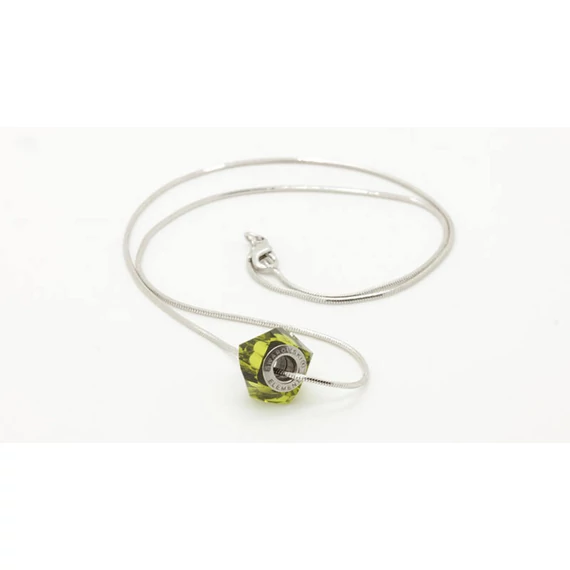 Oliva zöld Swarovski® kristályos medál nyaklánccal