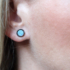 Kép 2/2 - Kék opálköves kör alakú ezüst fülbevaló